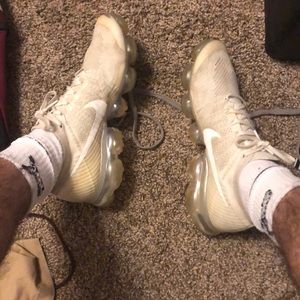 Nike beat white vapormaxes